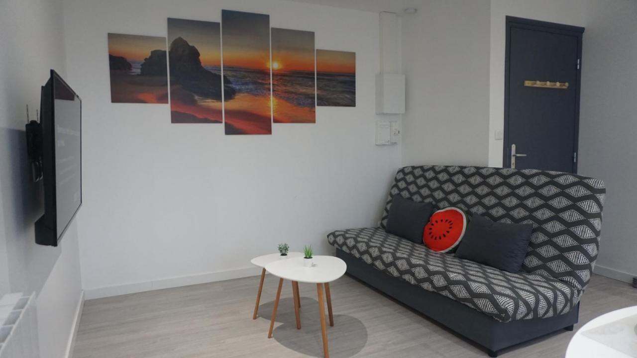 Grand T2 Jardin Wifi Parking Proche Gare * Saint-Quentin (Aisne)